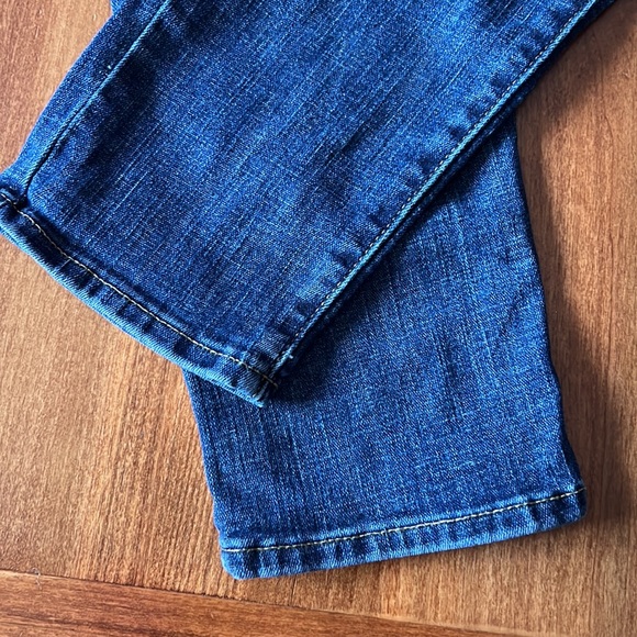 Women’s Levi’s 711 Skinny Ankle Jeans - Picture 8 of 11